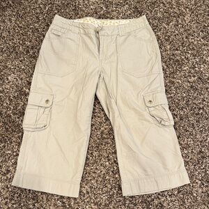 Columbia Women's Tan Capris